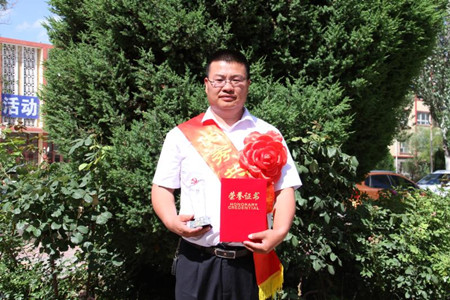 2019优秀党务工作者及优秀党员