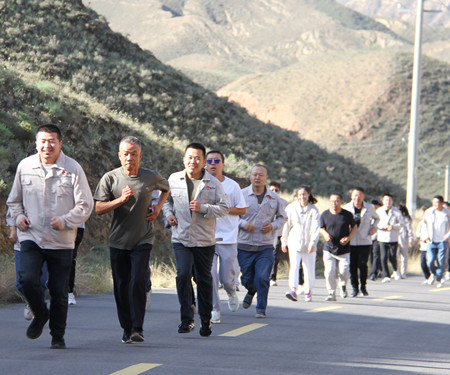 2025年10公里团体越野跑